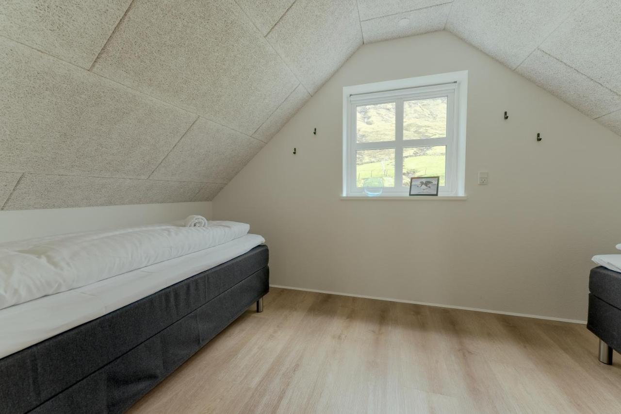 Dahlastova / Stunning Boathouse / Bay View / 3Br Hvalvik ภายนอก รูปภาพ